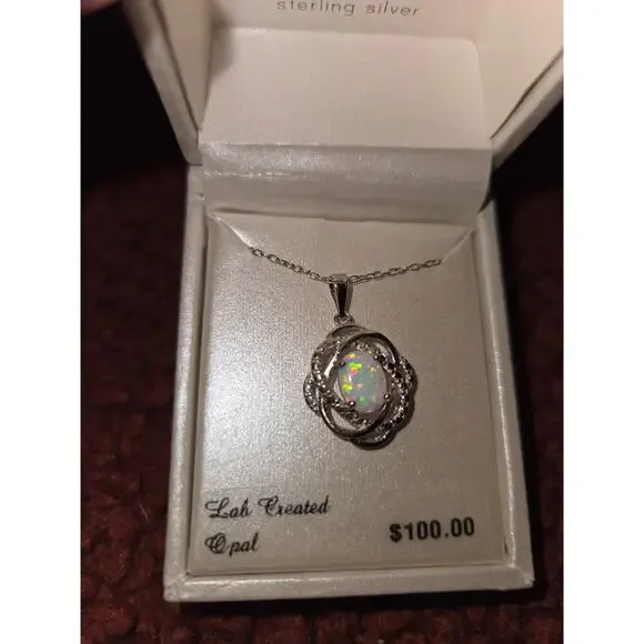 Opal Pendant with 18" chain - Picture 2 of 4